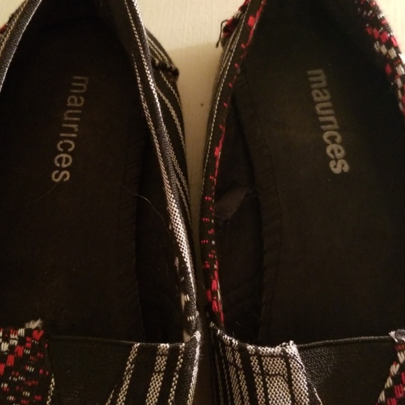Cute slip on's by Maurices - Picture 4 of 5